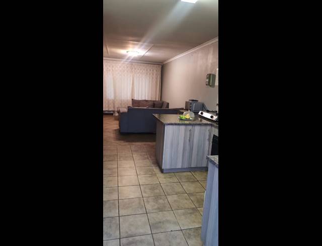 2 BEDROOM APARTMENT FOR SALE IN HECTORTON